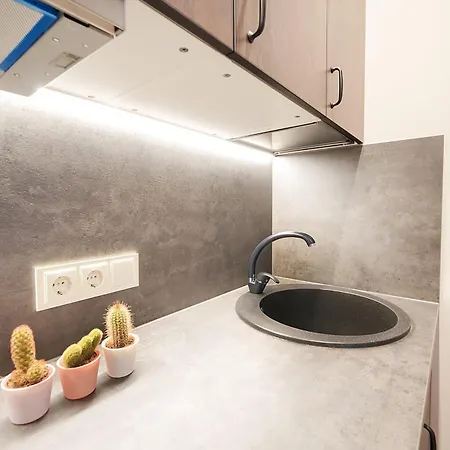 Appart hôtel Stylish Near The Center 3*