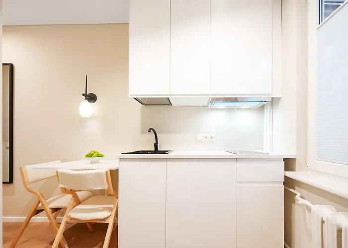 Apartmanhotel Stylish Near The Center 3*