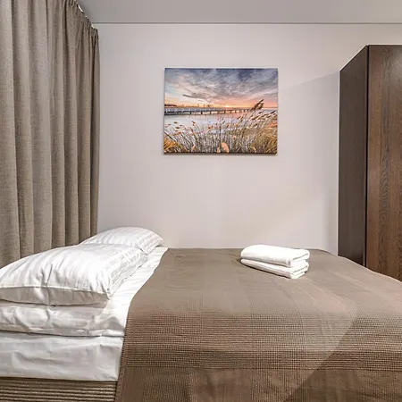 Aparthotel Stylish Near The Center 3*