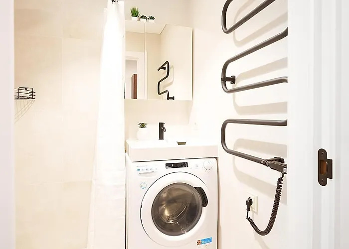 Stylish Near The Center